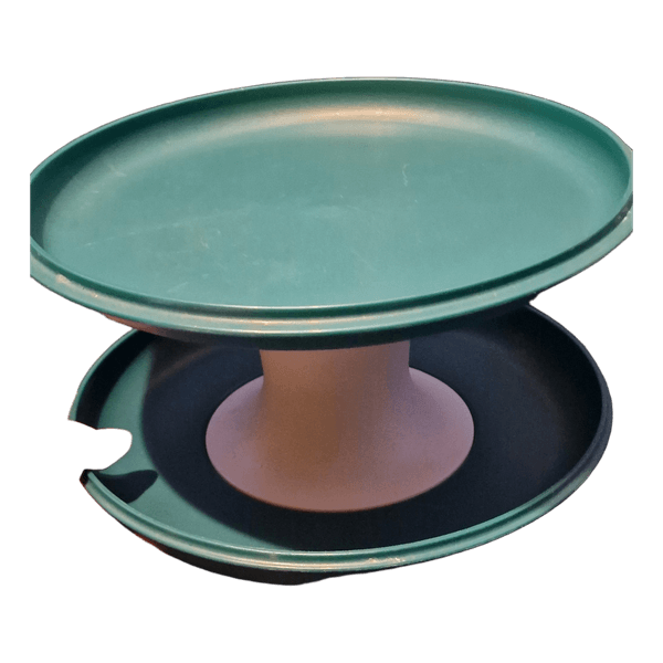 Roheline plastmassist serveerimisalus