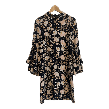 Indiska kukkakuvioinen mekko