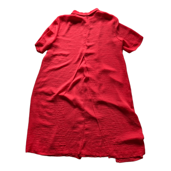 COS, Punainen mekko