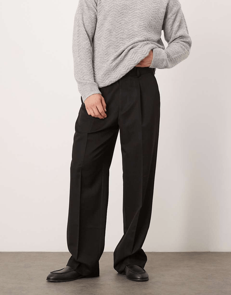 Wide leg trousers