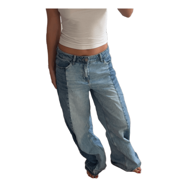 Lyseblå tofarvede jeans
