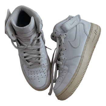 Nike Air Force 1 High kengät 40,5. Pohjalliset 26cm