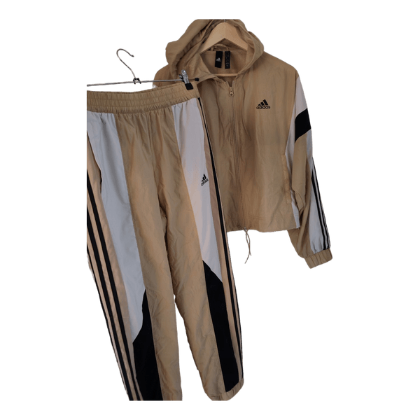 Beige Adidas verryttelypuku