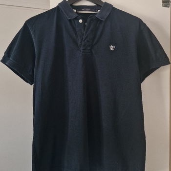 Black polo shirt 