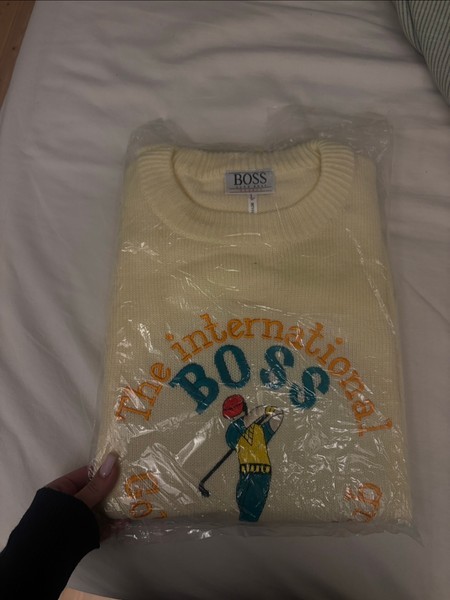 Hugo Boss stickad vintage tröja