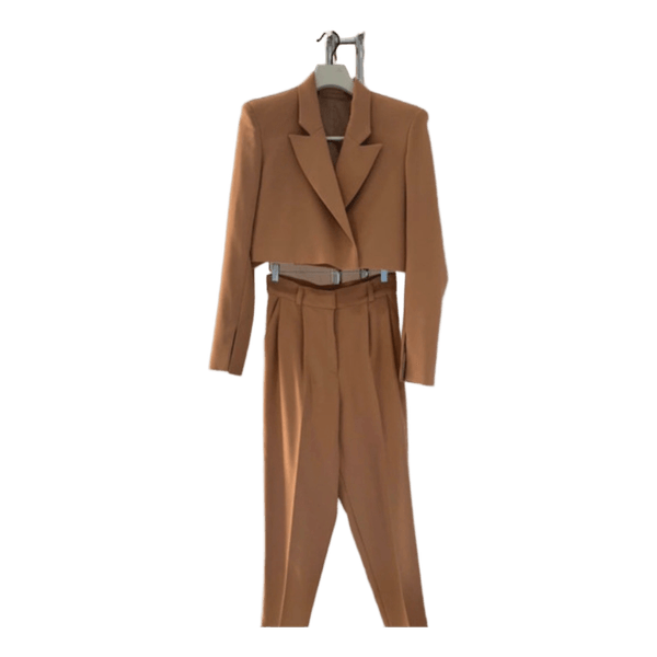 Beige crop blazer suit MK drama