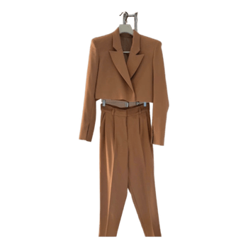 Beige crop blazer suit MK drama