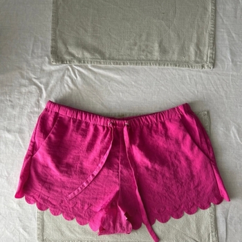H&M Dark Pink Shorts / Size 38