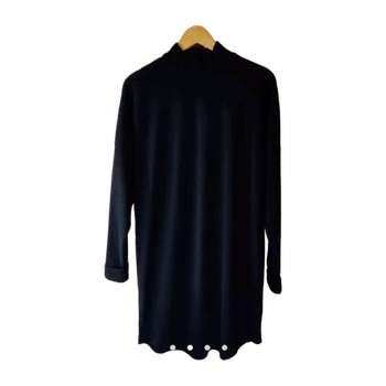Noisy may dress