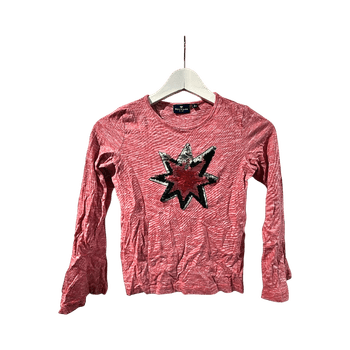 Punainen pitkähihainen paita