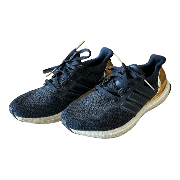 Adidas ultraboost lenkkarit