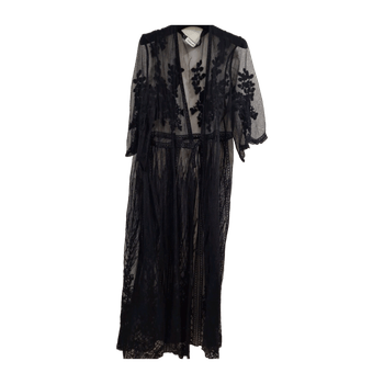 Noisy may dress