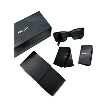 Prada aurinkolasit
