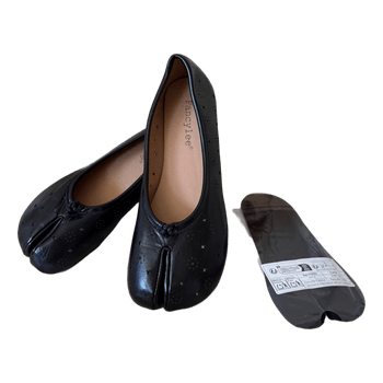 Black split-toe flats