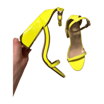 Secondhand heels