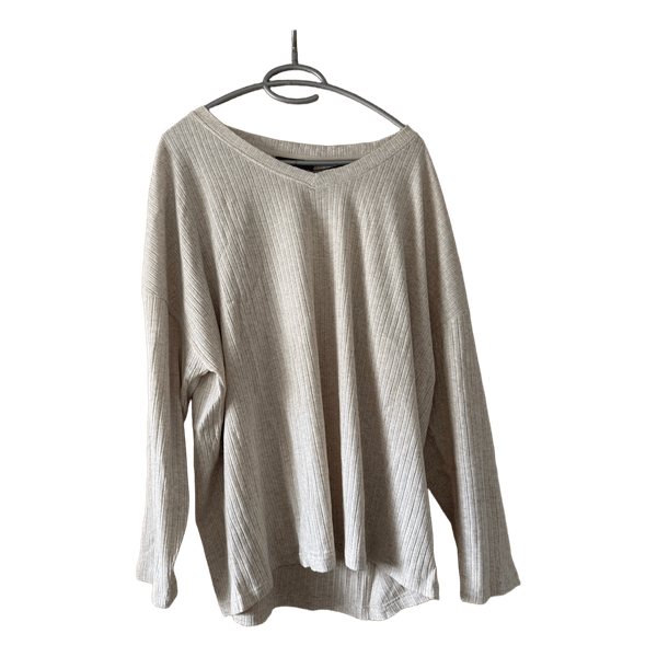 Beige ribstrikket sæt