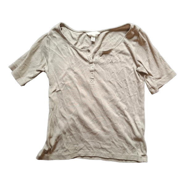 Beige ribattu t-paita