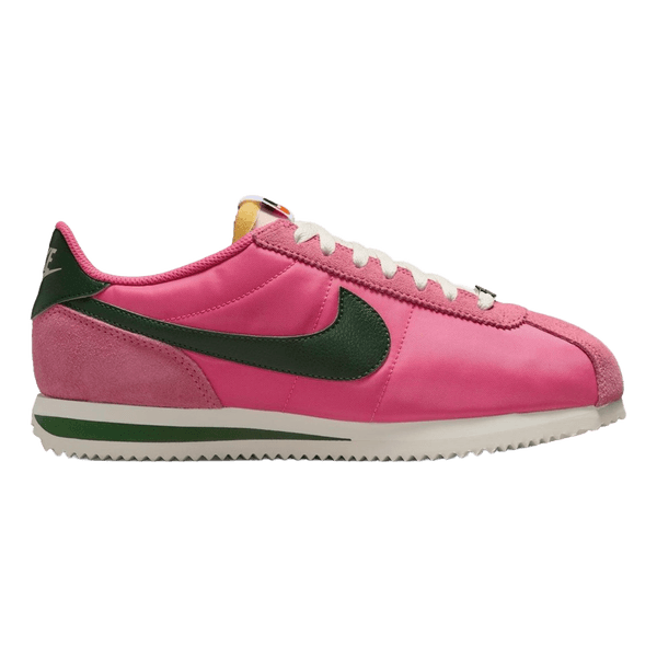 Nike pink sneakers