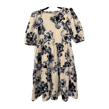 Itse ommeltu. dress