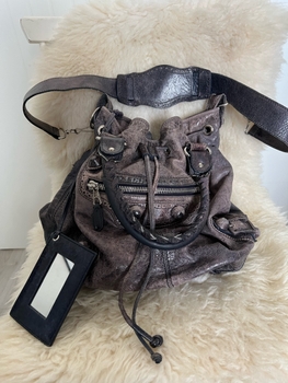 Balenciaga laukku