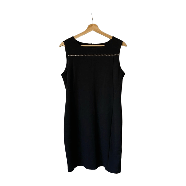 Free / quent dress