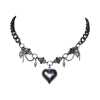 Princess heart necklace