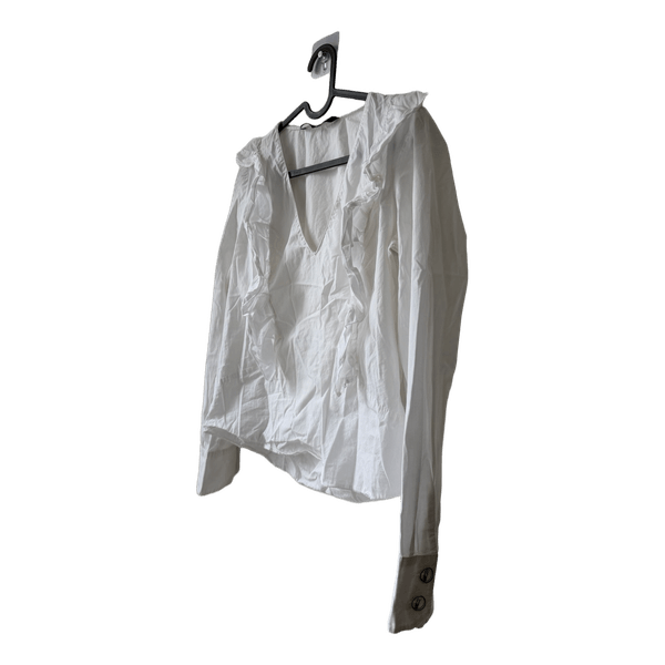 Hvid Romantisk Bluse med Flæser & Fine Knapper | Boho, Coquette & Klassisk Stil