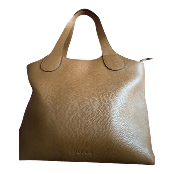 Ruskea nahkainen laukku utua