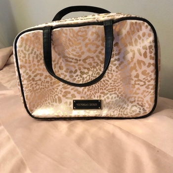 Victoria’s secret bag