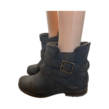 Ruskeat Clarks nilkkurit
