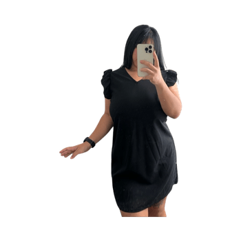 Musta meleerattu mekko
