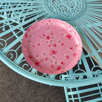 Kukkakuvioinen tarjotin
