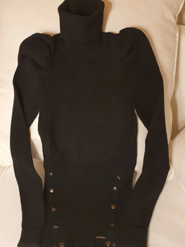 Guess cardigan