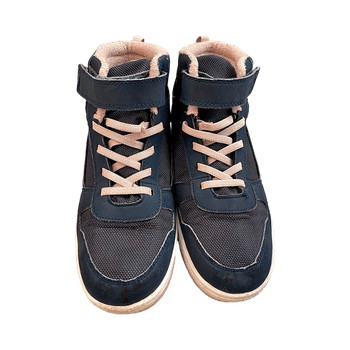 Vedenkestävät talvikengät koossa 36