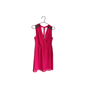 Pinkki mekko strasseilla