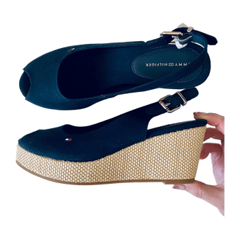 Tommy Hilfiger sandaalit