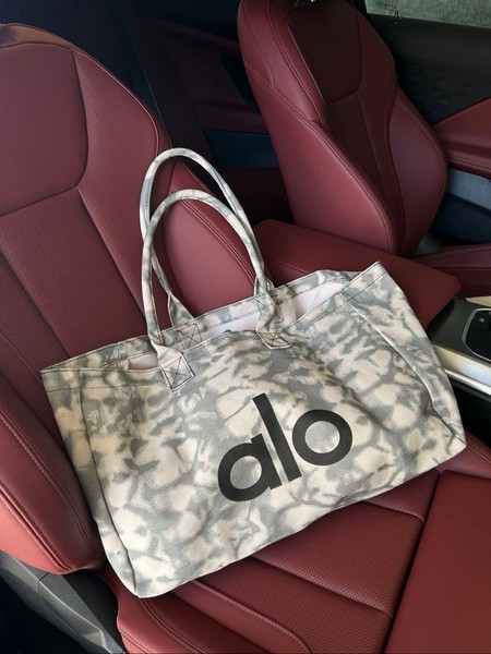 Alo grey tie dye tote