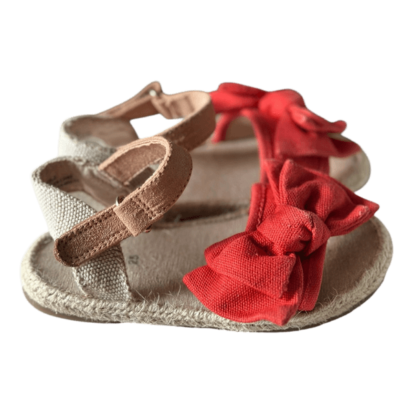 Red bow sandals