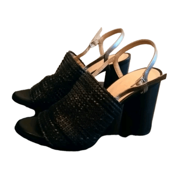 Unisa sandals