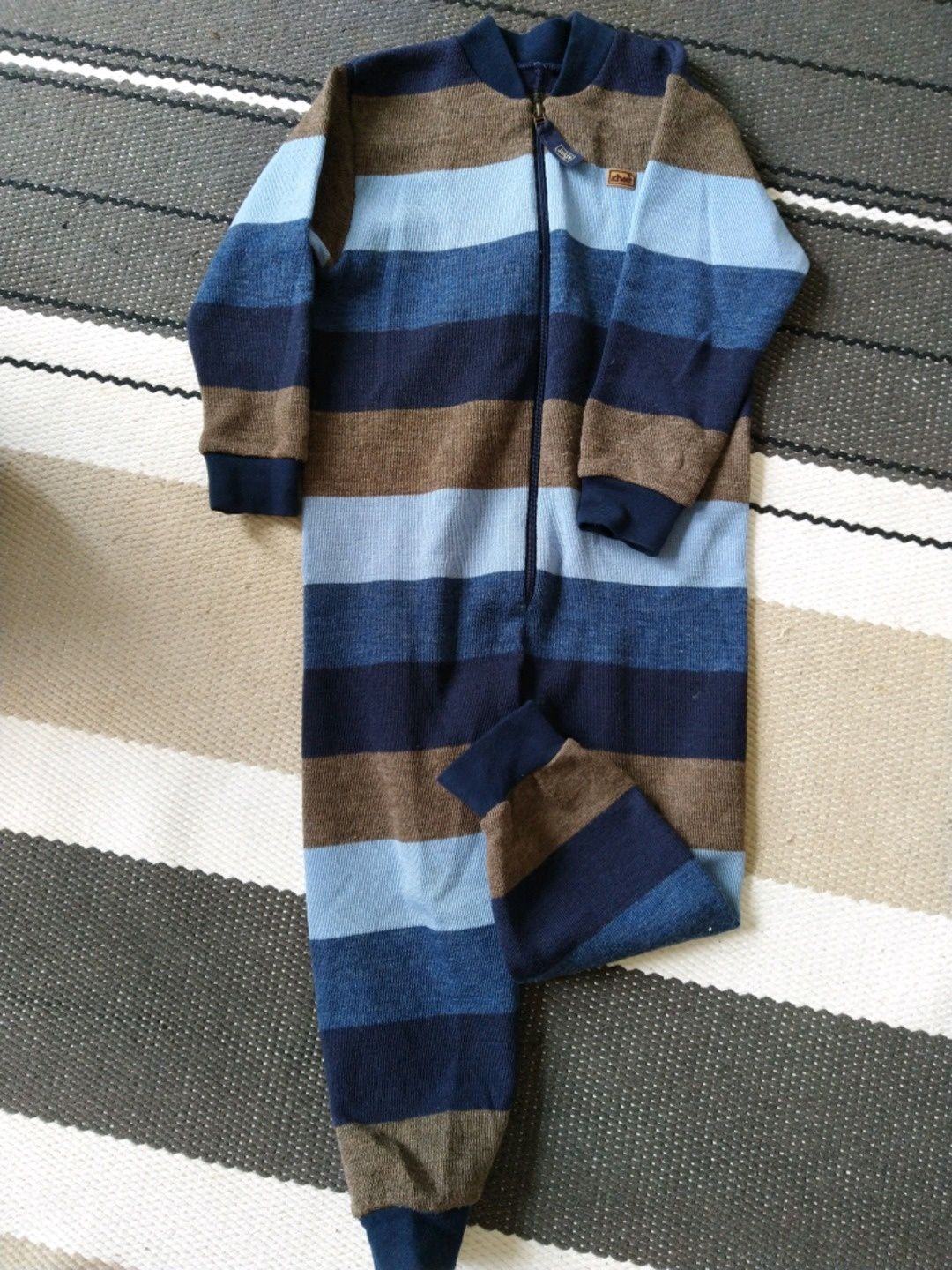 Kivat kids' clothing