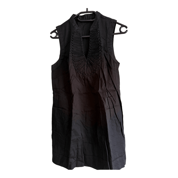 Black sleeveless top