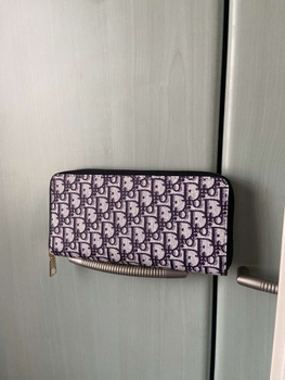 Dior lompakko