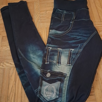 naisten farkkuleggingsit