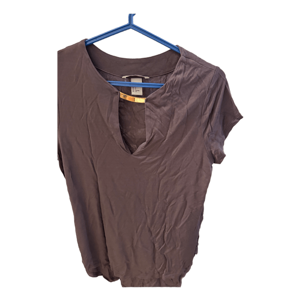 Purple top with metallic detail