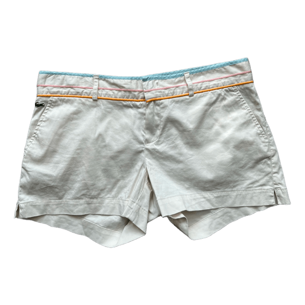 Lacoste vaaleat shortsit