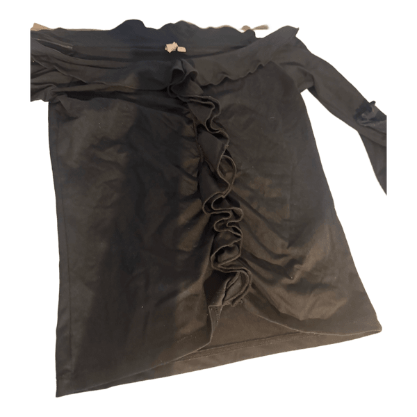Sort off-shoulder top