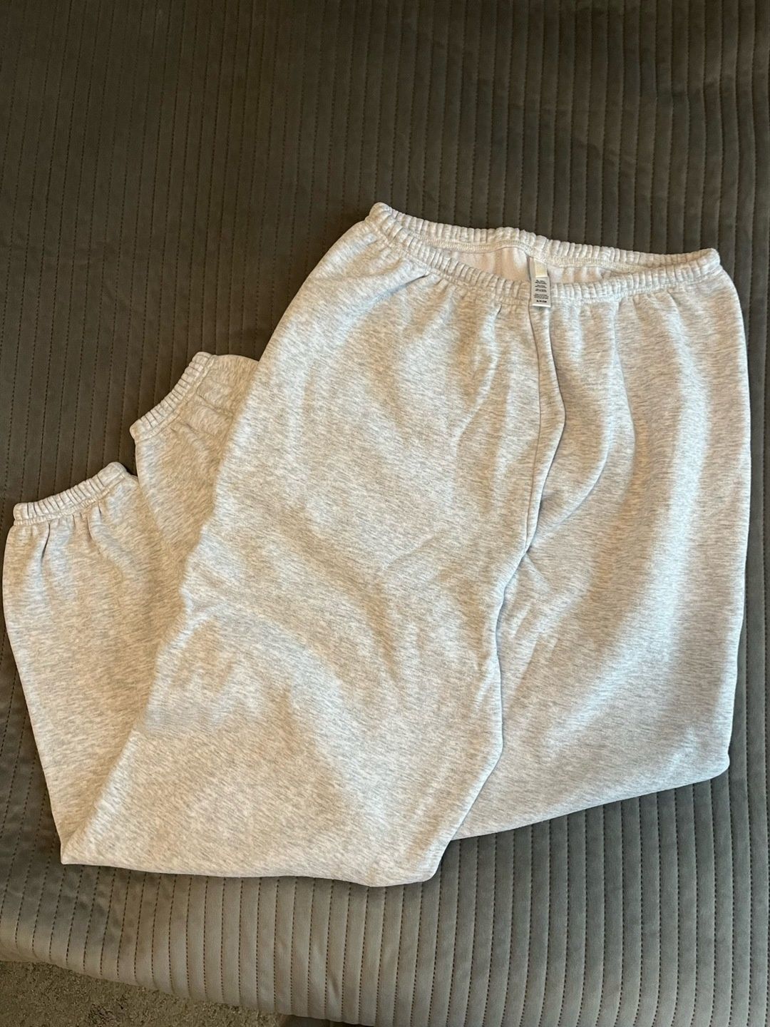 Skims jeans
