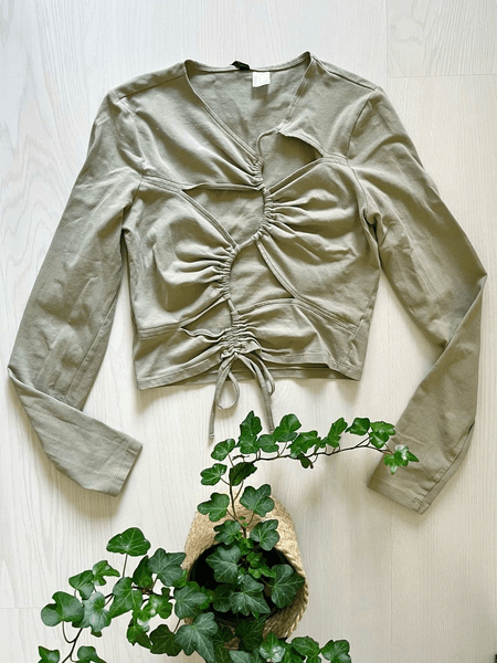 H&m cut out vihreä nyöri paita