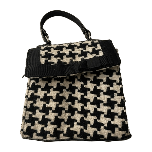O • i • s bag