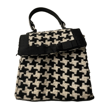O • i • s bag